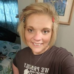 Meet your Posher, Carissa